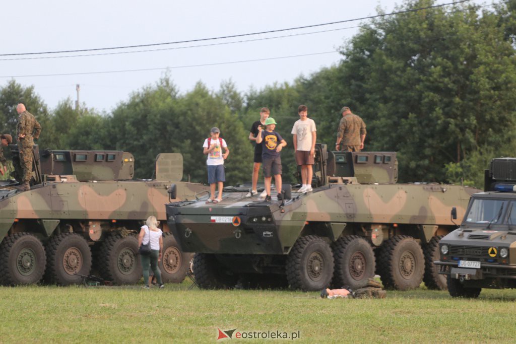 Piknik militarny w Rzekuniu [20.08.2022] - zdjęcie #83 - eOstroleka.pl