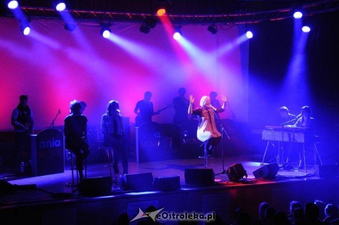 Koncert Ani Dąbrowskiej (12.03.2011) - zdjęcie #5 - eOstroleka.pl