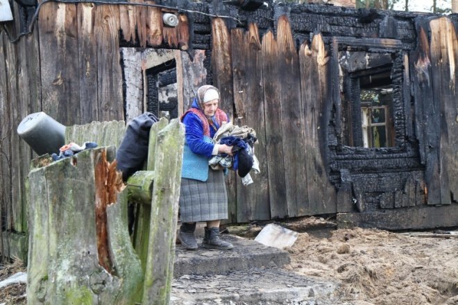 Pożar w Wejdo(14-03-2011) - zdjęcie #20 - eOstroleka.pl