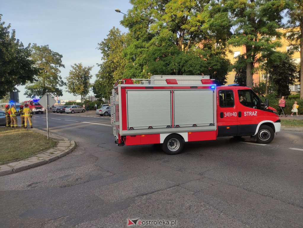 Wypadek przy Hallera [21.08.2022] - zdjęcie #2 - eOstroleka.pl