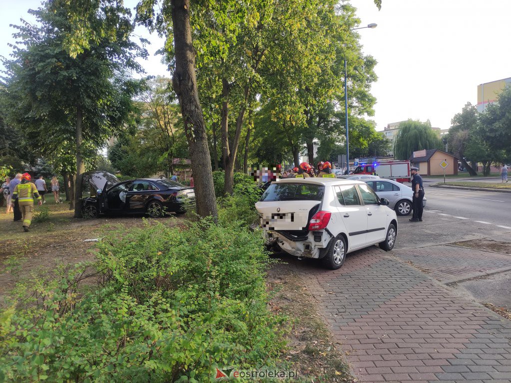 Wypadek przy Hallera [21.08.2022] - zdjęcie #8 - eOstroleka.pl