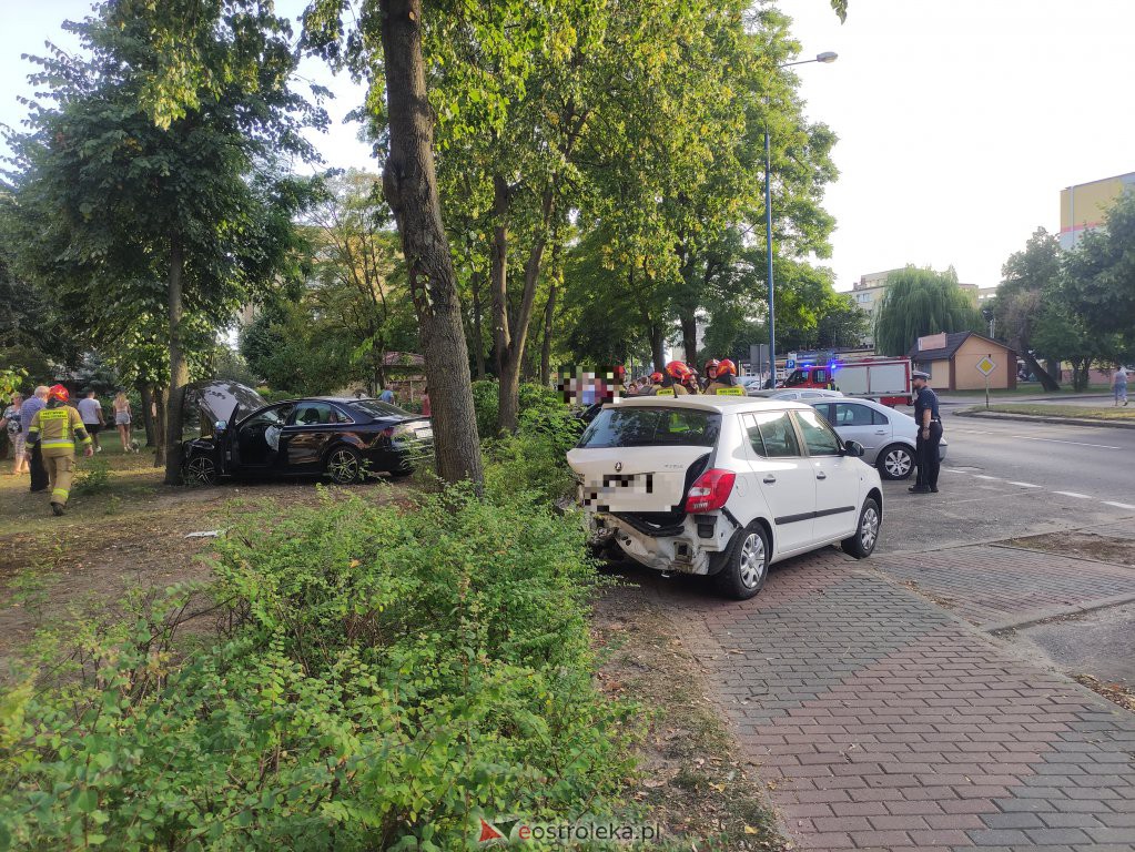 Wypadek przy Hallera [21.08.2022] - zdjęcie #11 - eOstroleka.pl