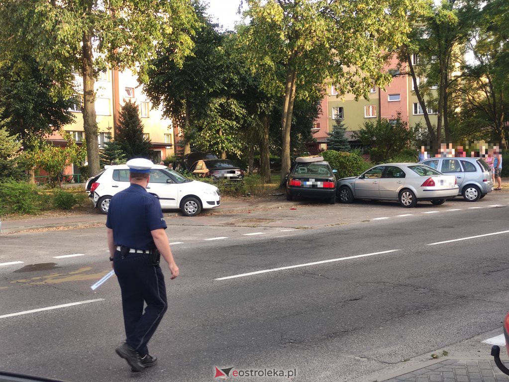 Wypadek przy Hallera [21.08.2022] - zdjęcie #9 - eOstroleka.pl
