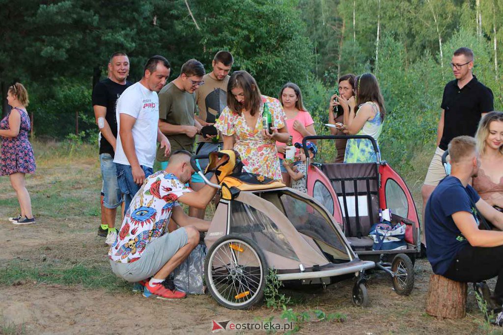Tak się bawią w Kurpiach Dworskich [21.08.2022] - zdjęcie #16 - eOstroleka.pl