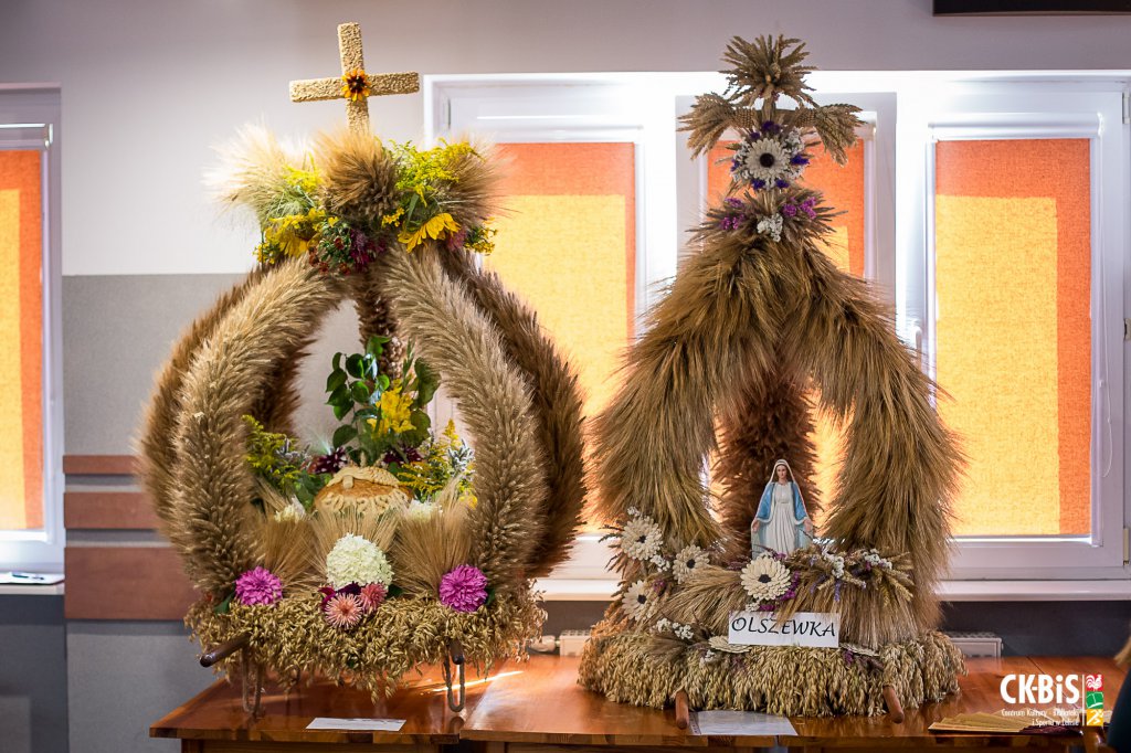 Kto wykonał “Najpiękniejszy wieniec dożynkowy w gminie Lelis” ? [22.08.2022] - zdjęcie #10 - eOstroleka.pl