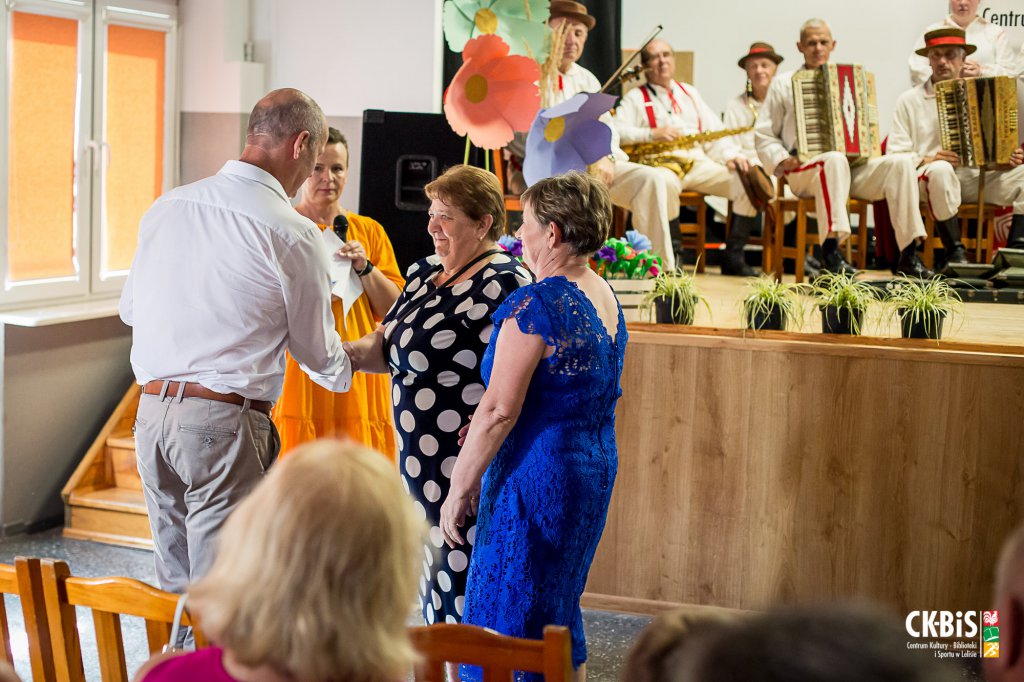 Kto wykonał “Najpiękniejszy wieniec dożynkowy w gminie Lelis” ? [22.08.2022] - zdjęcie #3 - eOstroleka.pl