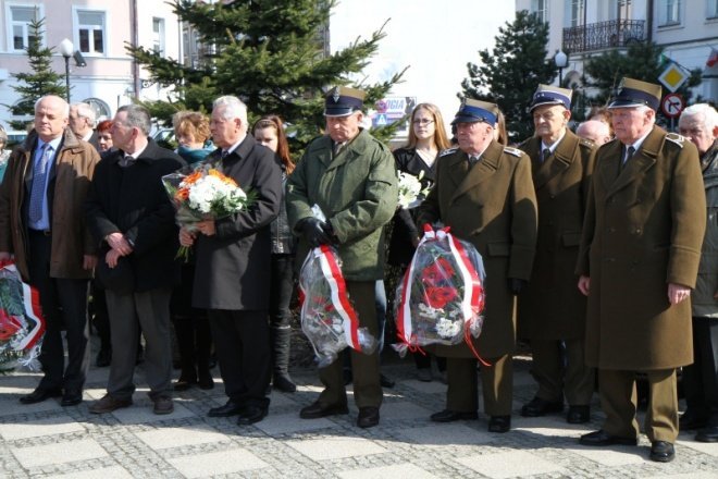 Obchody Święta Republiki Węgierskiej w Ostrołęce(14-03-2011) - zdjęcie #18 - eOstroleka.pl