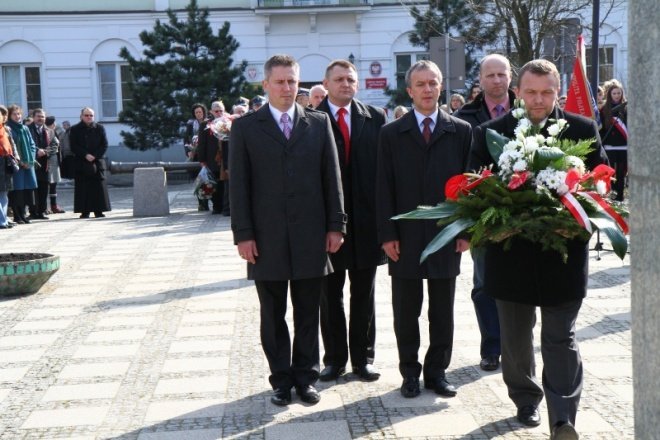 Obchody Święta Republiki Węgierskiej w Ostrołęce(14-03-2011) - zdjęcie #4 - eOstroleka.pl