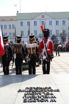 Obchody Święta Republiki Węgierskiej w Ostrołęce(14-03-2011) - zdjęcie #4 - eOstroleka.pl