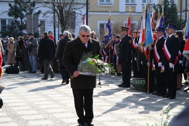 Obchody Święta Republiki Węgierskiej w Ostrołęce(14-03-2011) - zdjęcie #7 - eOstroleka.pl