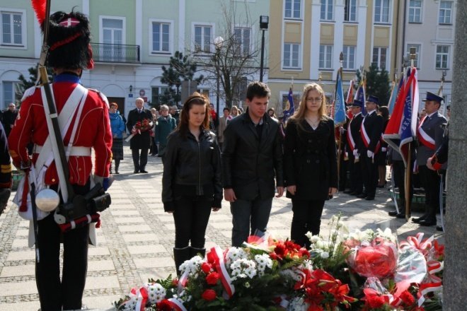 Obchody Święta Republiki Węgierskiej w Ostrołęce(14-03-2011) - zdjęcie #61 - eOstroleka.pl