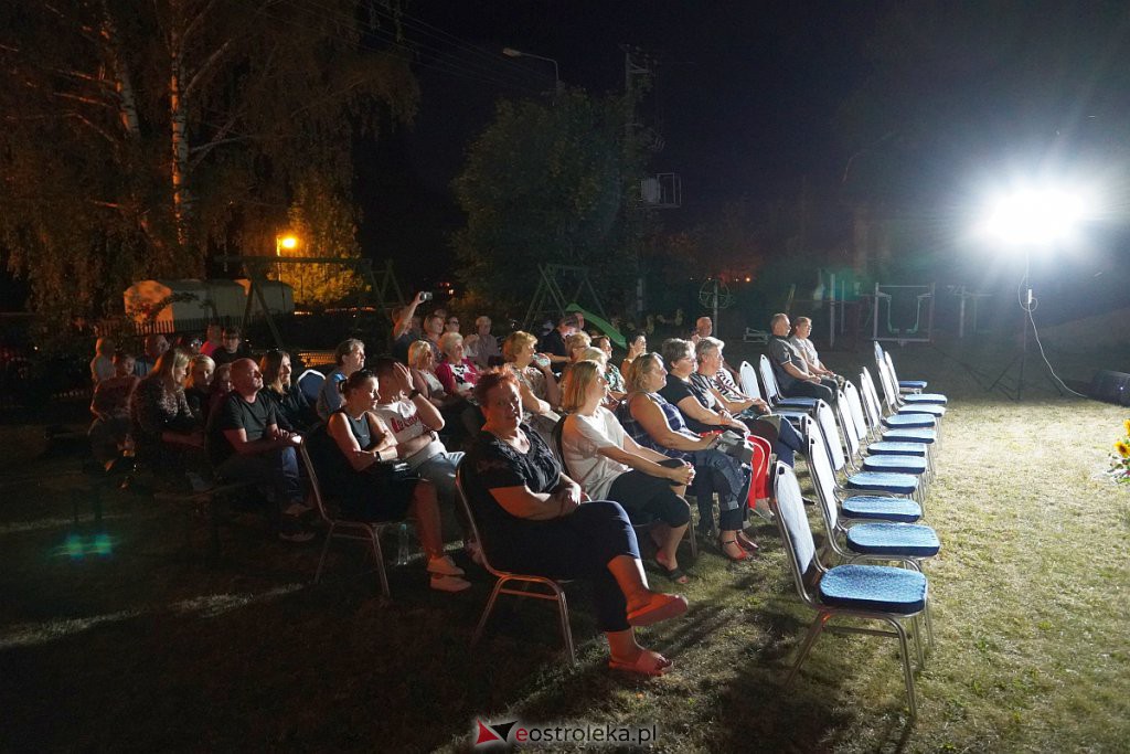 Koncert pn. Lata 20, Lata 30 na wynos w Goworowie [26.08.2022] - zdjęcie #41 - eOstroleka.pl