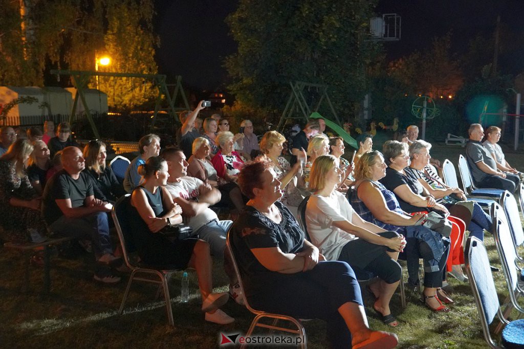 Koncert pn. Lata 20, Lata 30 na wynos w Goworowie [26.08.2022] - zdjęcie #11 - eOstroleka.pl