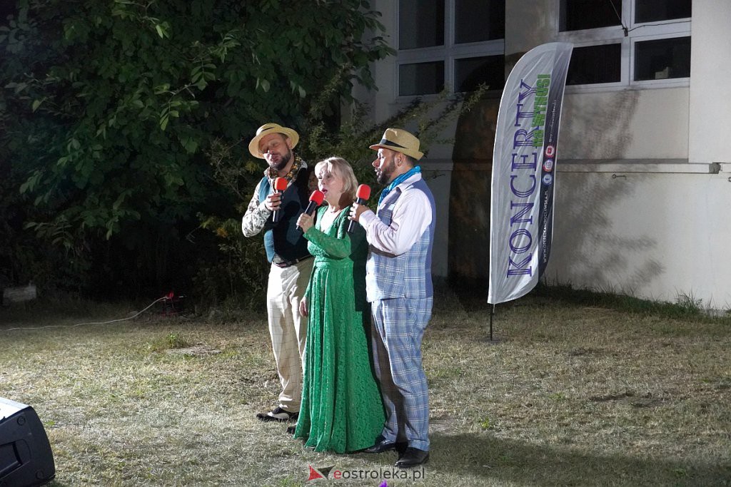 Koncert pn. Lata 20, Lata 30 na wynos w Goworowie [26.08.2022] - zdjęcie #38 - eOstroleka.pl