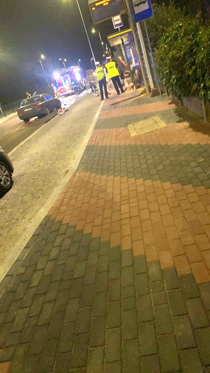 Wieczorny pożar auta przy Goworowskiej [26.08.2022] - zdjęcie #9 - eOstroleka.pl