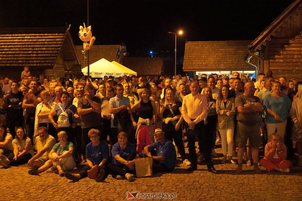Miodobraniowa Noc Kabaretowa [27.08.2022] - zdjęcie #133 - eOstroleka.pl