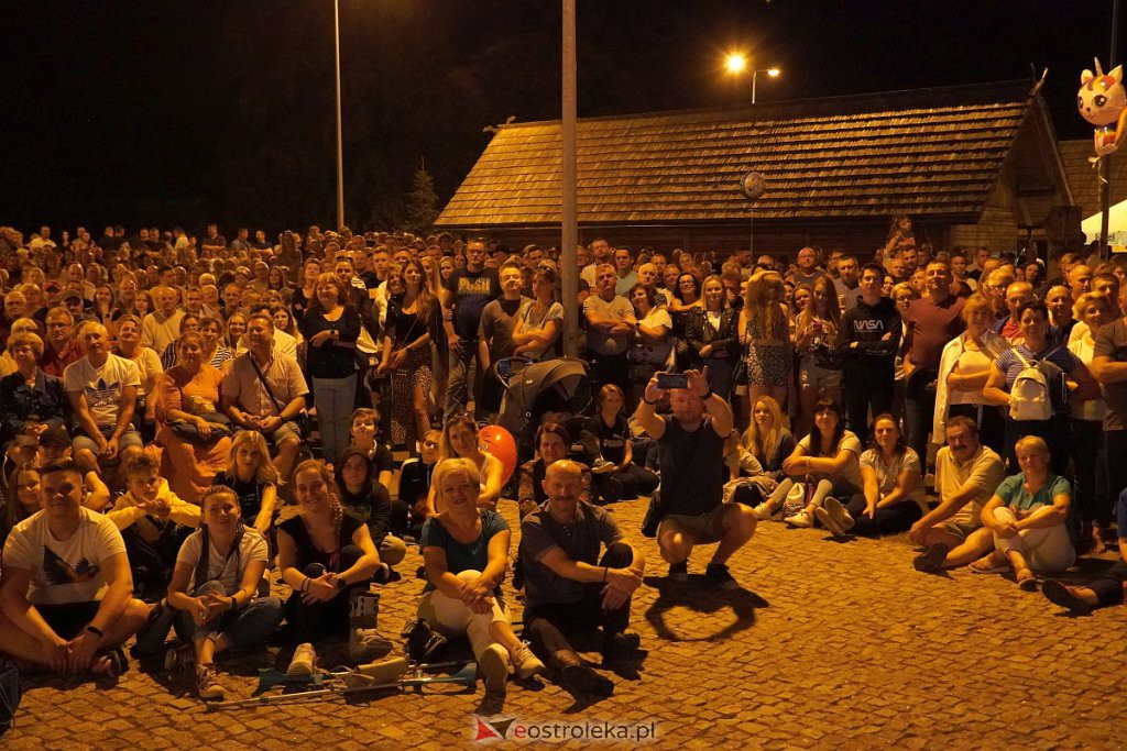 Miodobraniowa Noc Kabaretowa [27.08.2022] - zdjęcie #132 - eOstroleka.pl