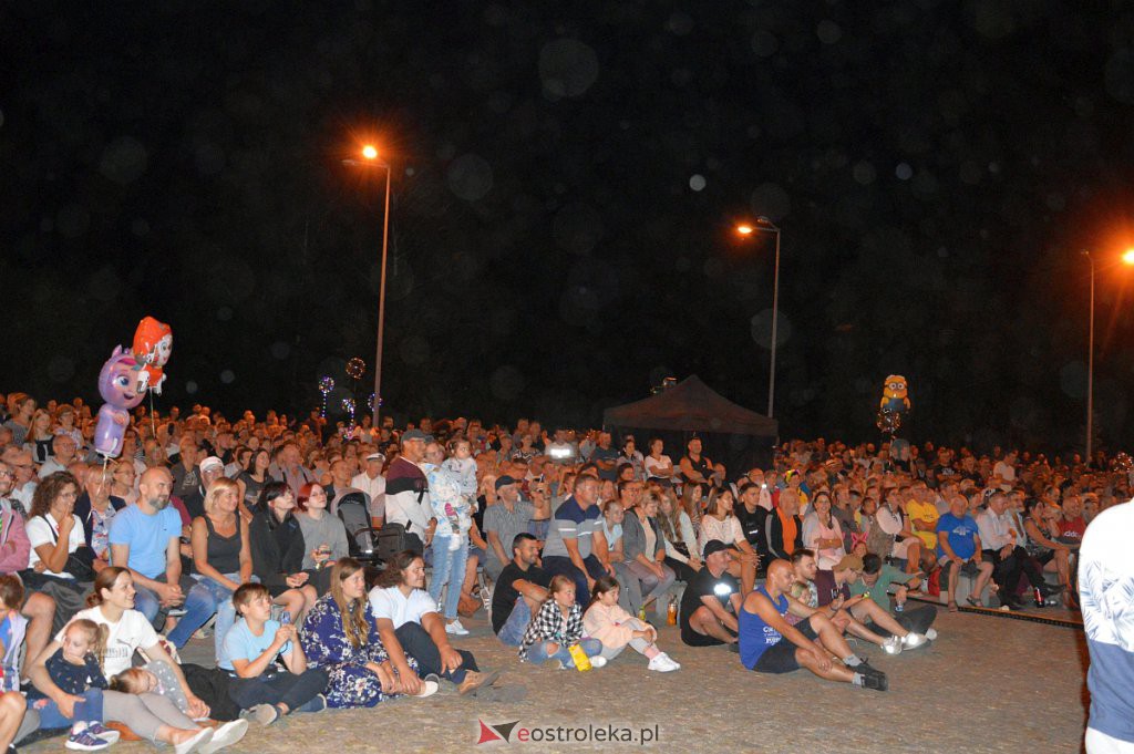 Miodobraniowa Noc Kabaretowa [27.08.2022] - zdjęcie #60 - eOstroleka.pl