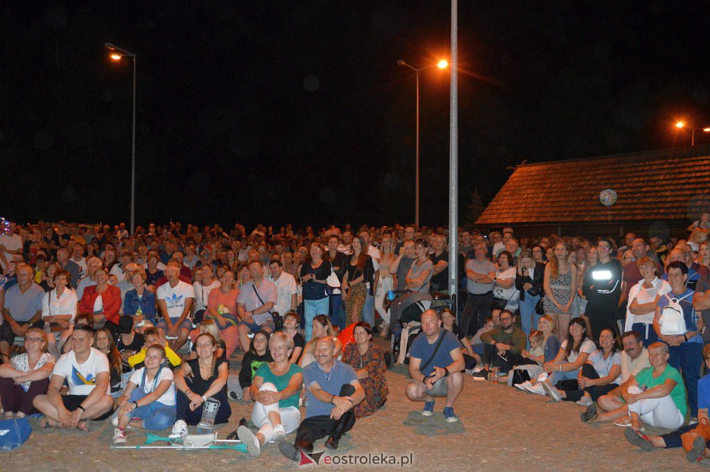 Miodobraniowa Noc Kabaretowa [27.08.2022] - zdjęcie #52 - eOstroleka.pl