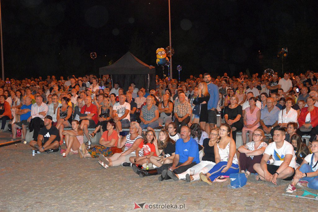 Miodobraniowa Noc Kabaretowa [27.08.2022] - zdjęcie #49 - eOstroleka.pl