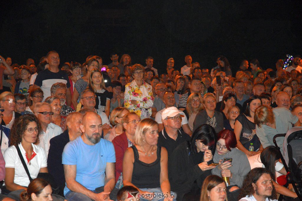 Miodobraniowa Noc Kabaretowa [27.08.2022] - zdjęcie #36 - eOstroleka.pl