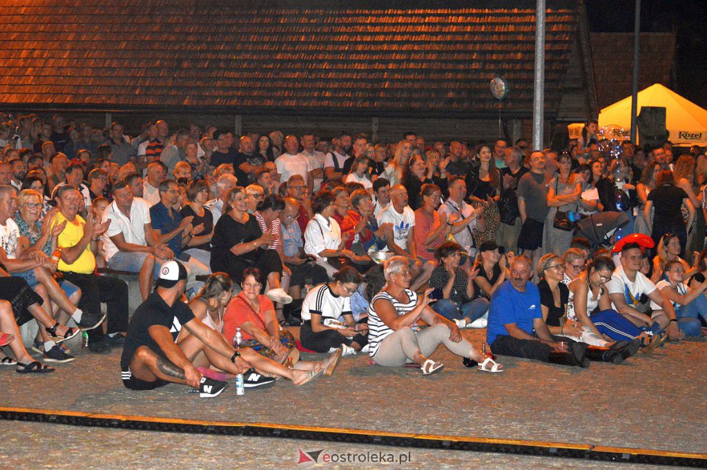 Miodobraniowa Noc Kabaretowa [27.08.2022] - zdjęcie #15 - eOstroleka.pl