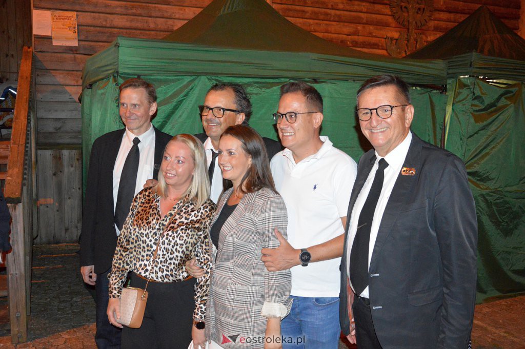 Miodobraniowa Noc Kabaretowa [27.08.2022] - zdjęcie #11 - eOstroleka.pl