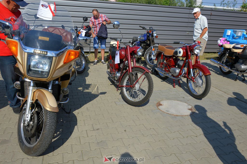 II Zlot Pojazdów Zabytkowych z lat PRL [28.08.2022] - zdjęcie #56 - eOstroleka.pl