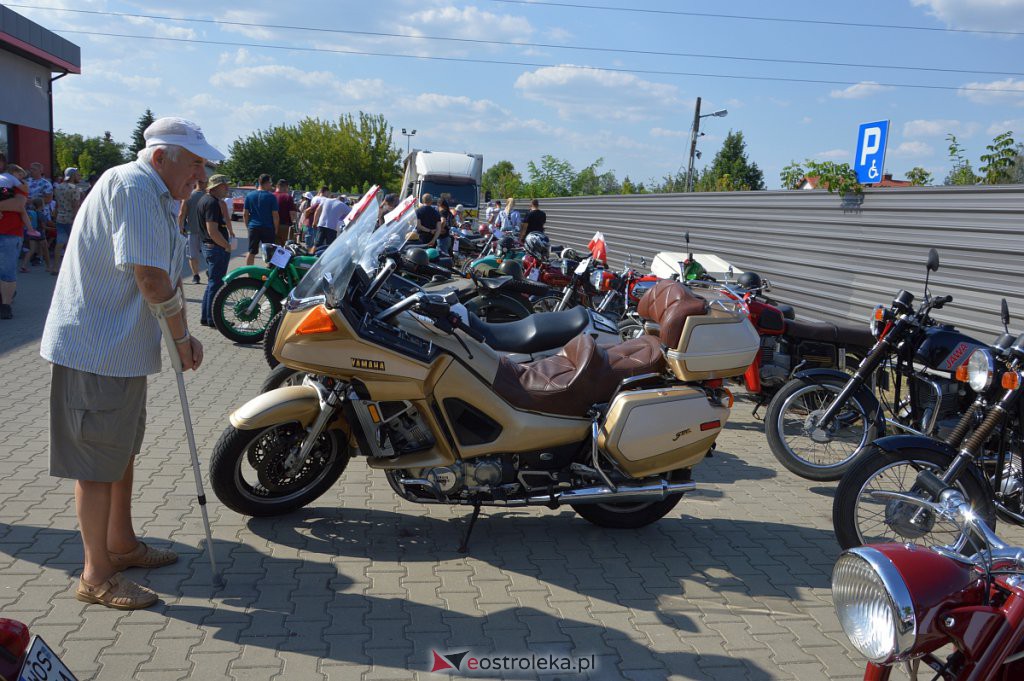 II Zlot Pojazdów Zabytkowych z lat PRL [28.08.2022] - zdjęcie #51 - eOstroleka.pl