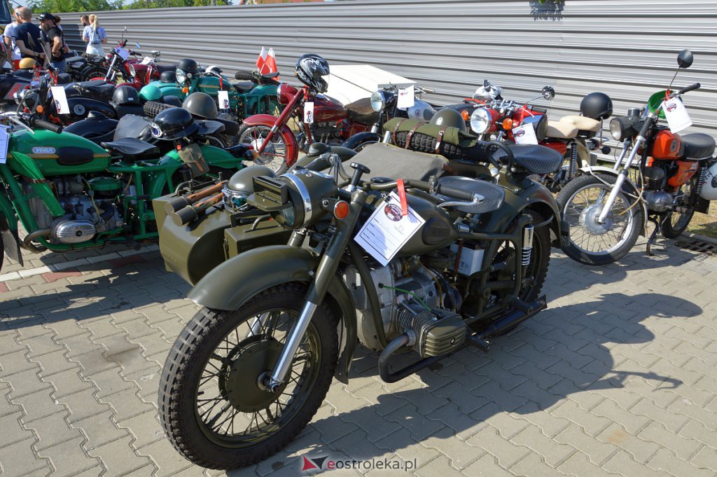 II Zlot Pojazdów Zabytkowych z lat PRL [28.08.2022] - zdjęcie #50 - eOstroleka.pl