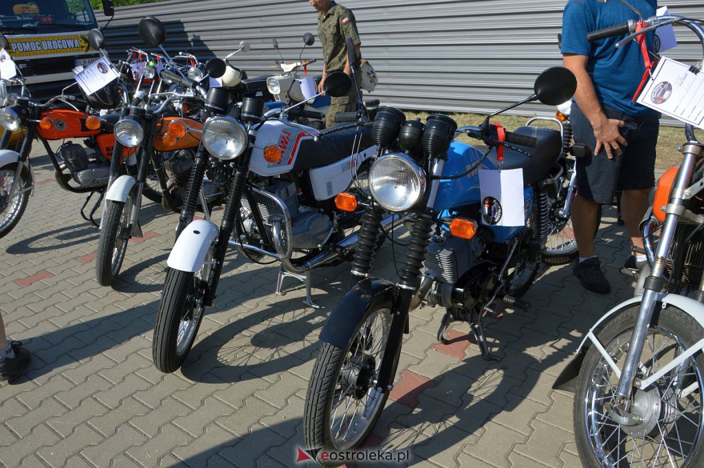 II Zlot Pojazdów Zabytkowych z lat PRL [28.08.2022] - zdjęcie #41 - eOstroleka.pl