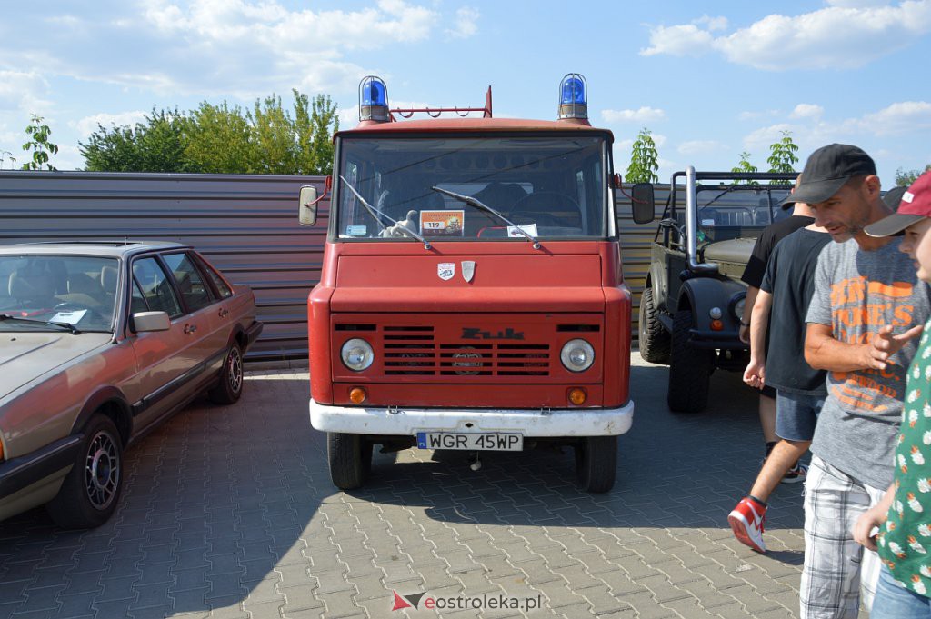 II Zlot Pojazdów Zabytkowych z lat PRL [28.08.2022] - zdjęcie #29 - eOstroleka.pl