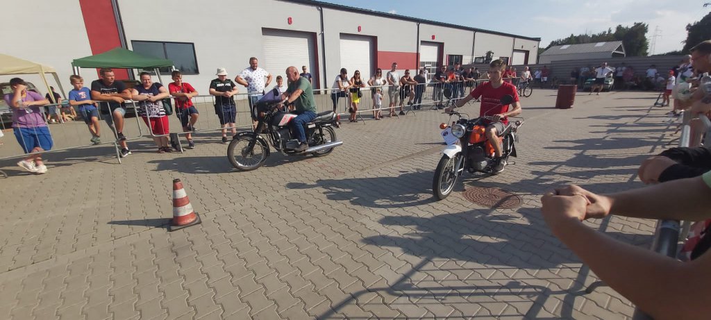 II Zlot Pojazdów Zabytkowych z lat PRL [28.08.2022] - zdjęcie #19 - eOstroleka.pl