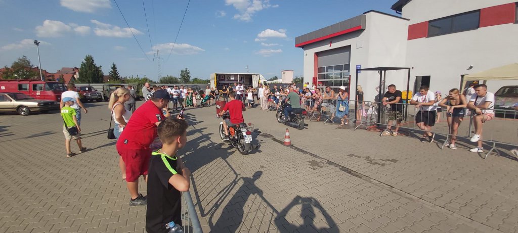 II Zlot Pojazdów Zabytkowych z lat PRL [28.08.2022] - zdjęcie #16 - eOstroleka.pl