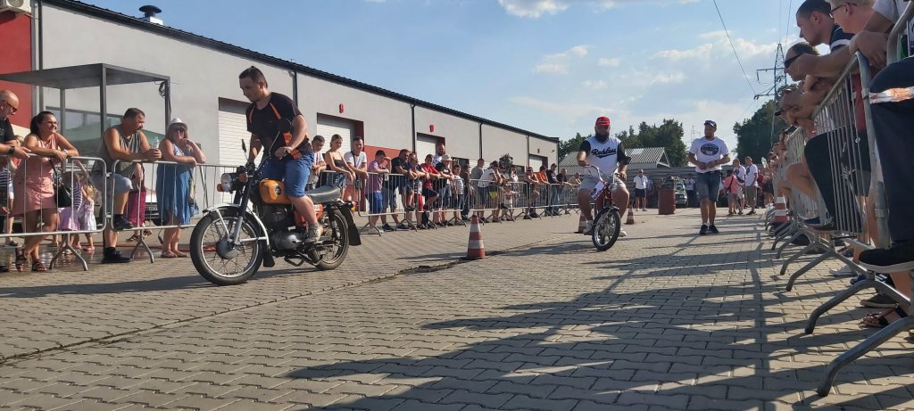 II Zlot Pojazdów Zabytkowych z lat PRL [28.08.2022] - zdjęcie #15 - eOstroleka.pl