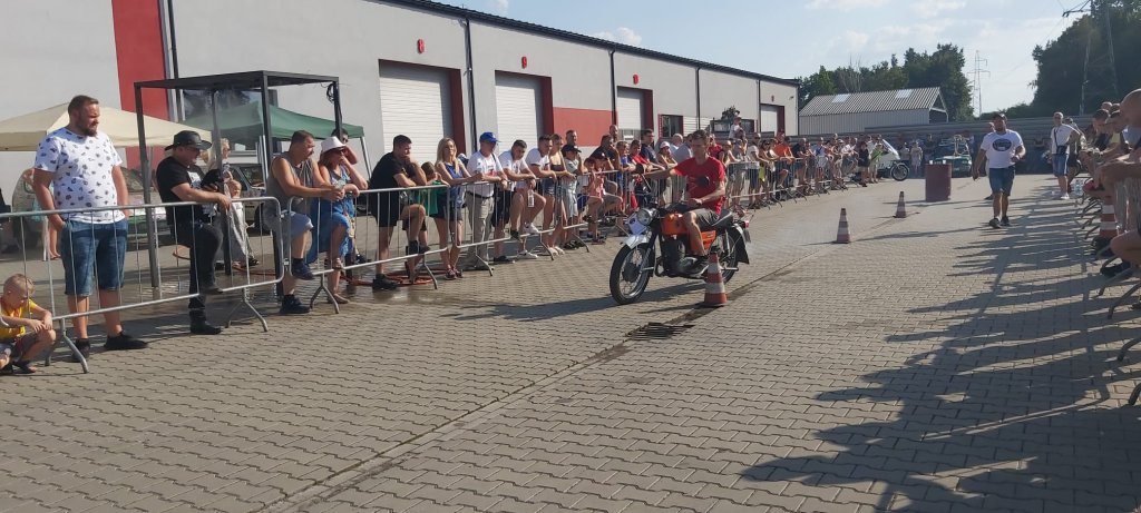 II Zlot Pojazdów Zabytkowych z lat PRL [28.08.2022] - zdjęcie #6 - eOstroleka.pl