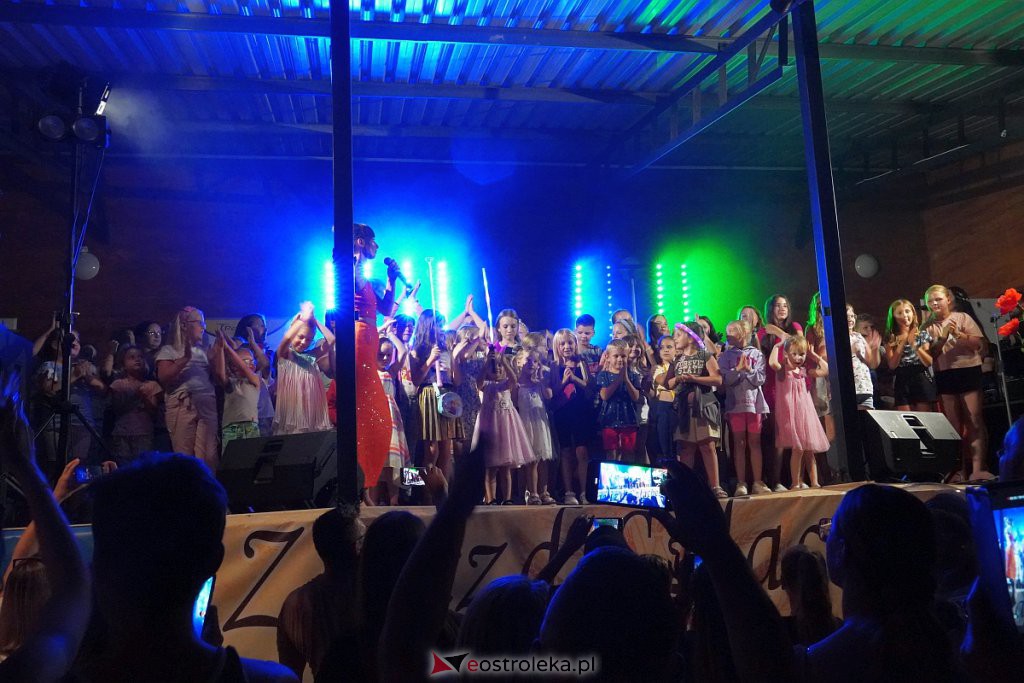 Dożynki w Troszynie - koncert zespołów Szpilki i Playboys [28.08.20222] - zdjęcie #82 - eOstroleka.pl