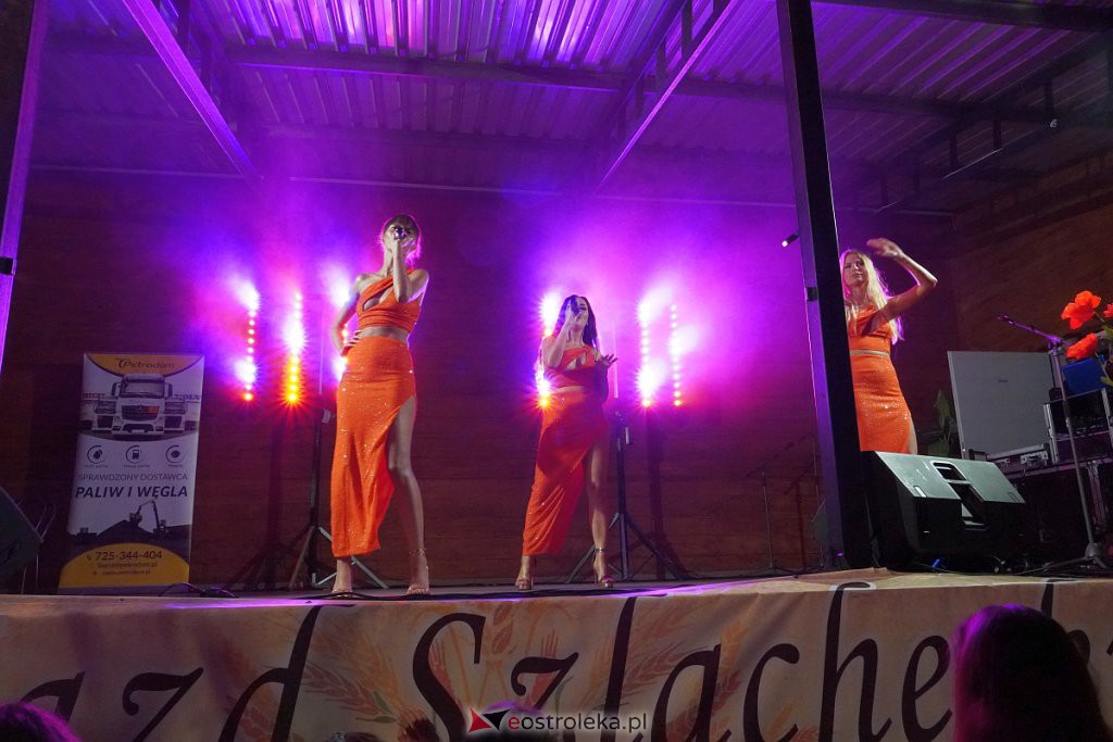 Dożynki w Troszynie - koncert zespołów Szpilki i Playboys [28.08.20222] - zdjęcie #52 - eOstroleka.pl