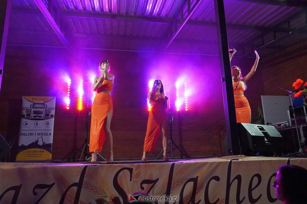 Dożynki w Troszynie - koncert zespołów Szpilki i Playboys [28.08.20222] - zdjęcie #50 - eOstroleka.pl