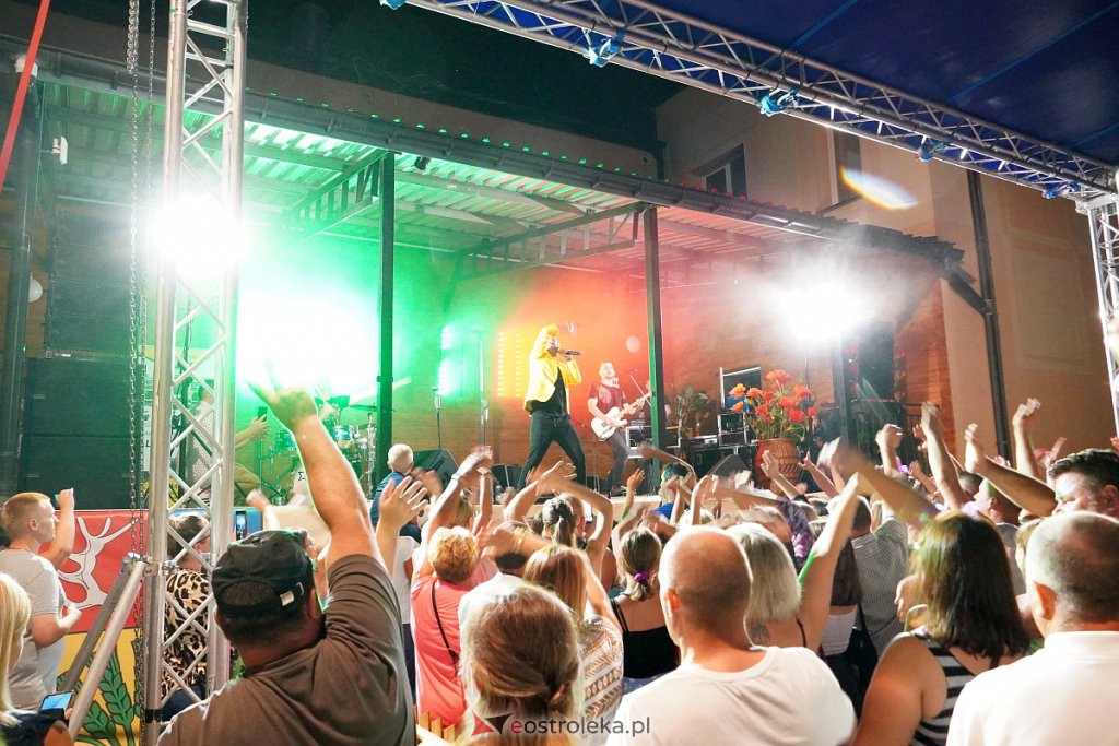 Dożynki w Troszynie - koncert zespołów Szpilki i Playboys [28.08.20222] - zdjęcie #110 - eOstroleka.pl