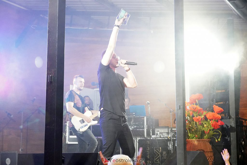 Dożynki w Troszynie - koncert zespołów Szpilki i Playboys [28.08.20222] - zdjęcie #102 - eOstroleka.pl