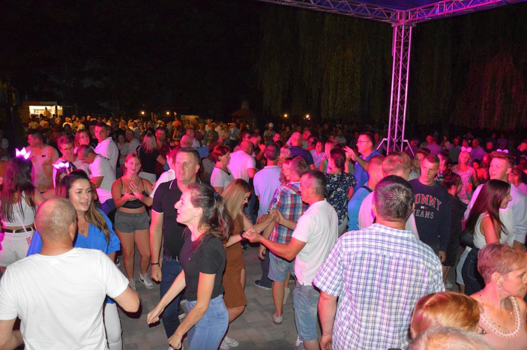 Dożynki w Troszynie - koncert zespołów Szpilki i Playboys [28.08.20222] - zdjęcie #16 - eOstroleka.pl