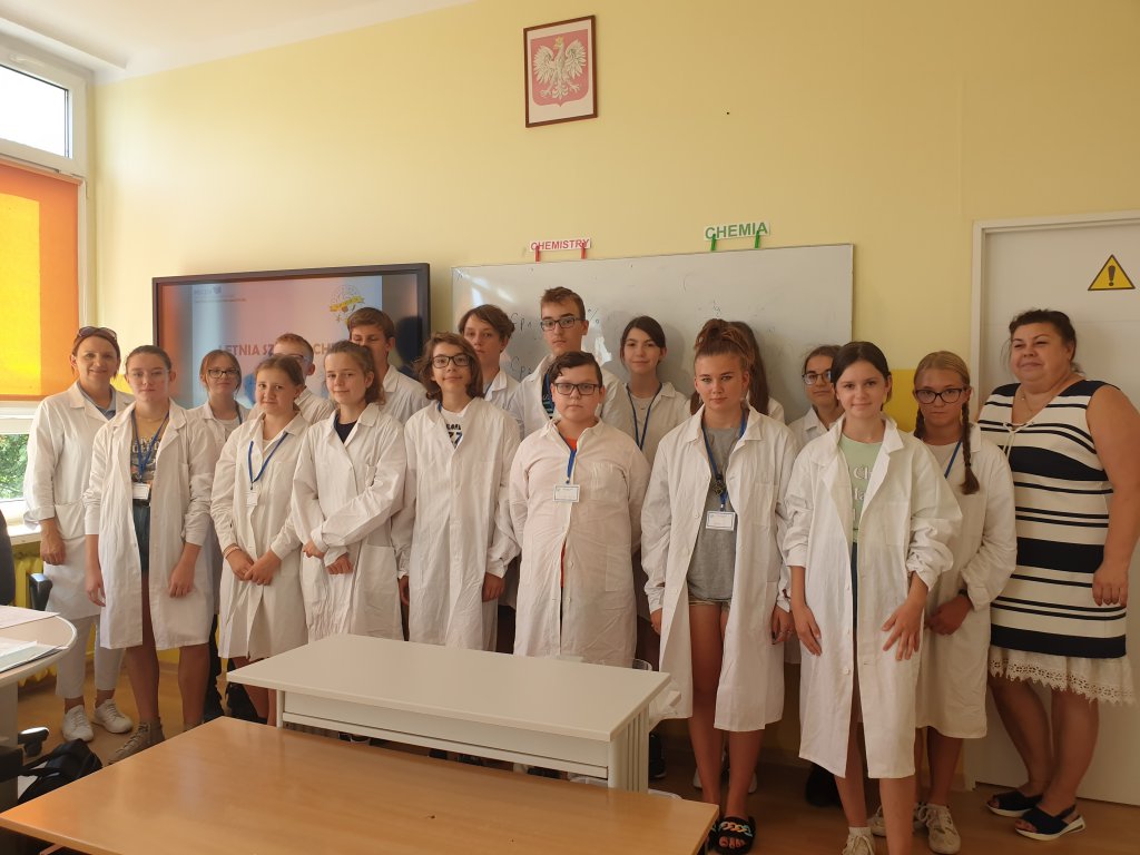Letnia Szkoła Chemii w SP 2 [22-26.08.2022] - zdjęcie #13 - eOstroleka.pl