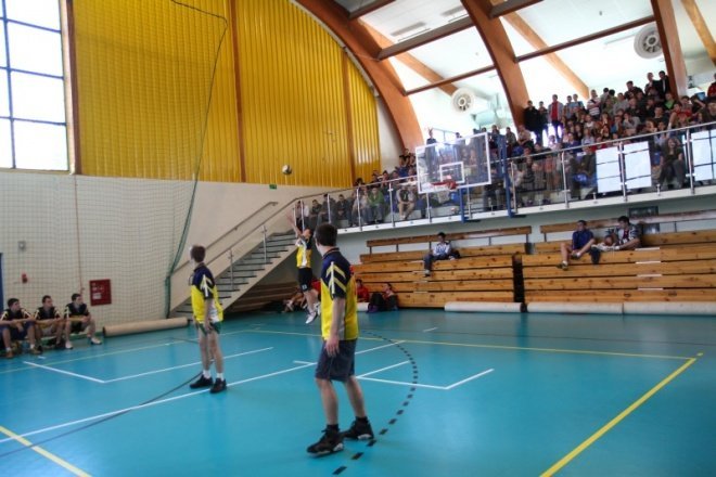 IX Mistrzostwa Miasta Ostrołęki Szkół Średnich (16-03-2011) - zdjęcie #15 - eOstroleka.pl