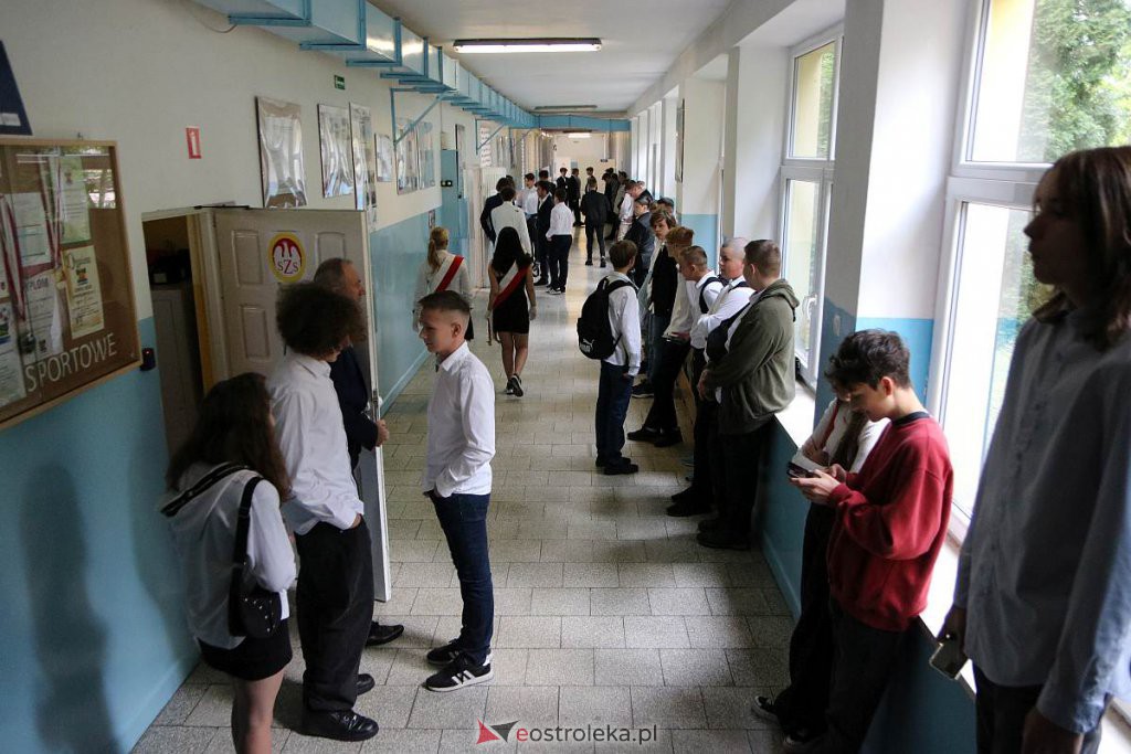 Rozpoczęcie roku szkolnego w ZSZ nr 3 w Ostrołęce [01.09.2022] - zdjęcie #71 - eOstroleka.pl