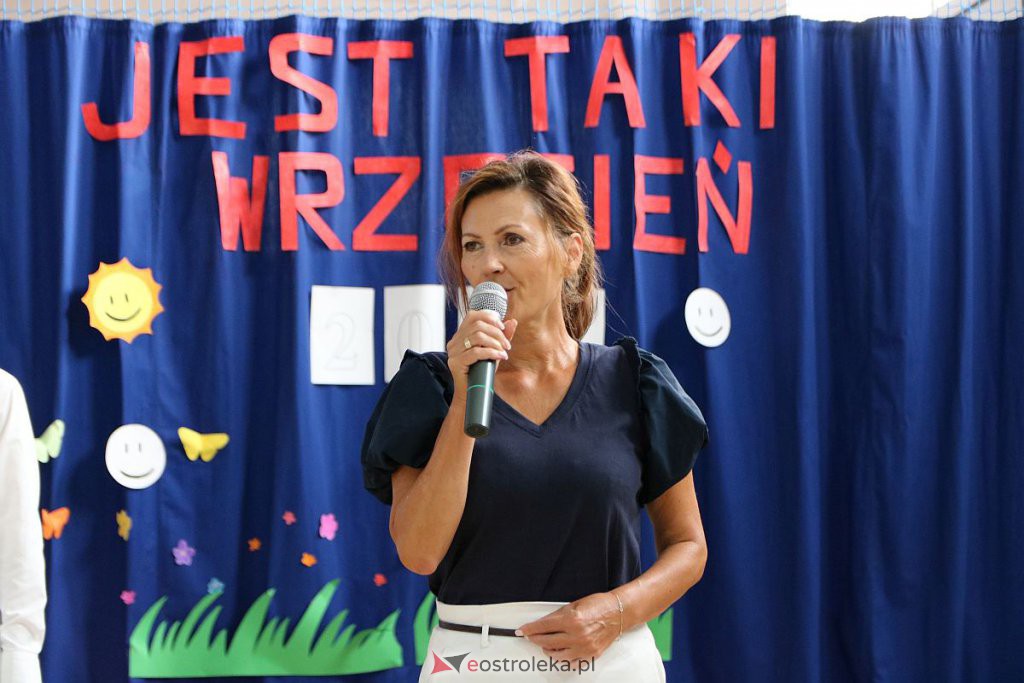 Rozpoczęcie roku szkolnego w ZSZ nr 3 w Ostrołęce [01.09.2022] - zdjęcie #52 - eOstroleka.pl