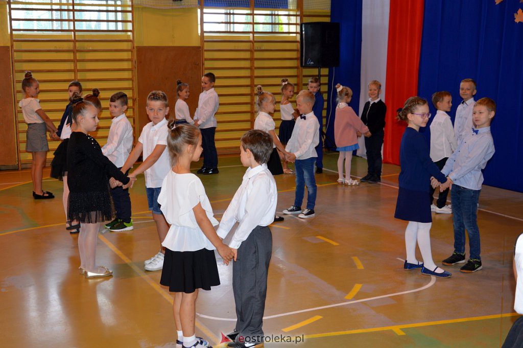Rozpoczęcia roku szkolnego w SP 3 [01.09.2022] - zdjęcie #15 - eOstroleka.pl