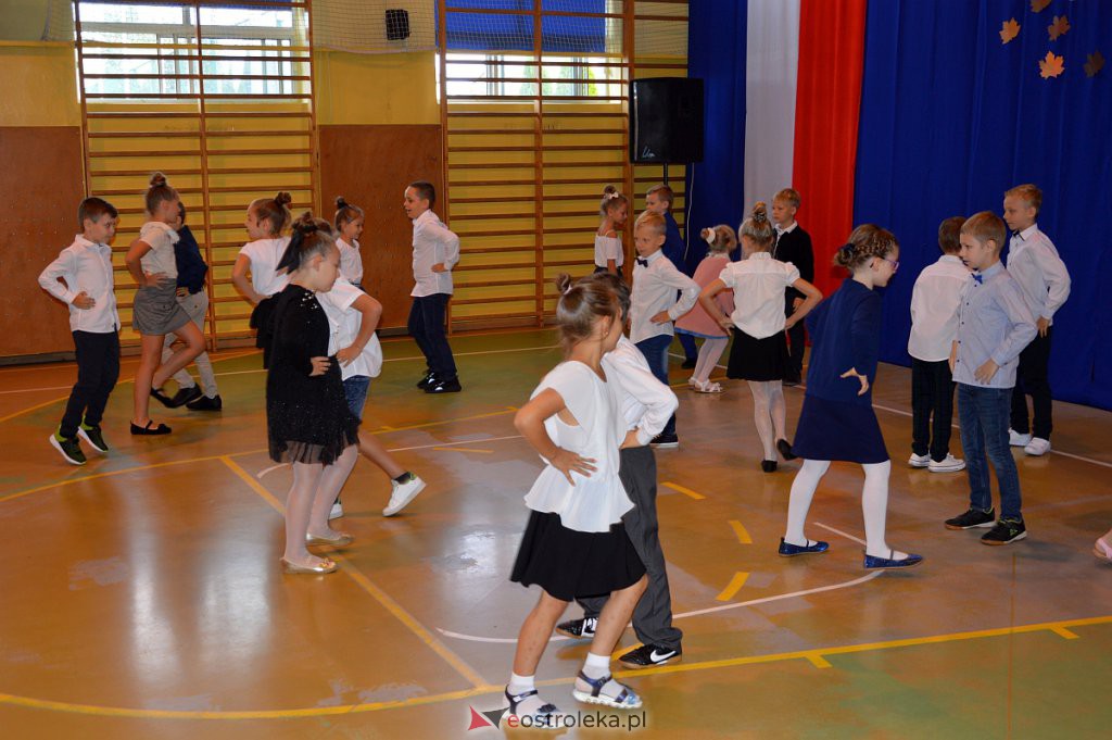 Rozpoczęcia roku szkolnego w SP 3 [01.09.2022] - zdjęcie #11 - eOstroleka.pl