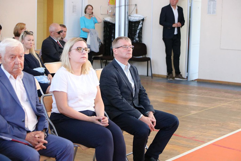 Rozpoczęcie roku szkolnego w ZSZ nr 1 [01.09.2022] - zdjęcie #42 - eOstroleka.pl