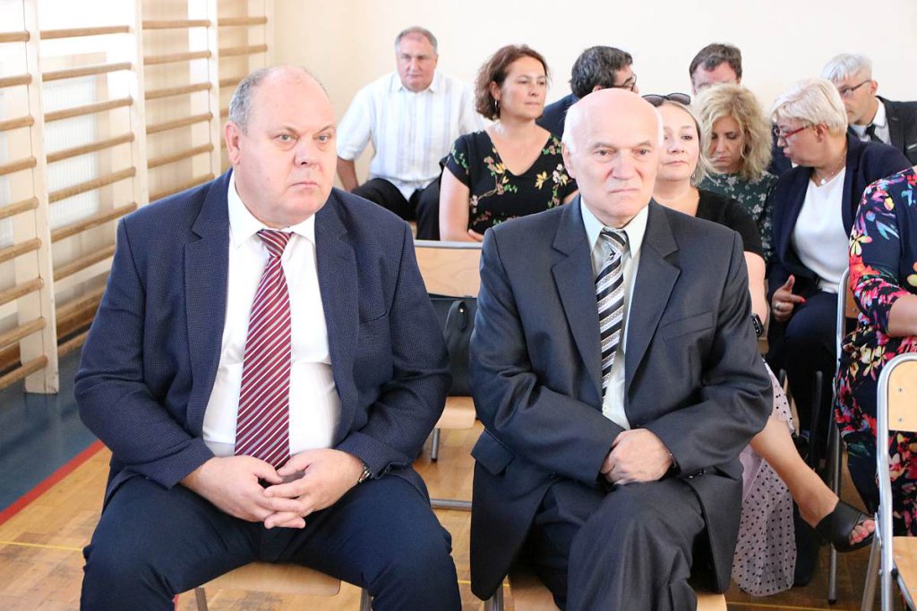 Rozpoczęcie roku szkolnego w ZSZ nr 1 [01.09.2022] - zdjęcie #40 - eOstroleka.pl